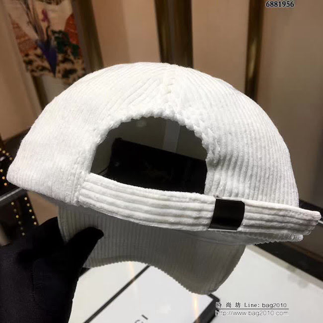YSL聖羅蘭 跑量款 2018秋冬新款棒球帽 燈芯絨鴨舌帽 6881956 LLWJ6768